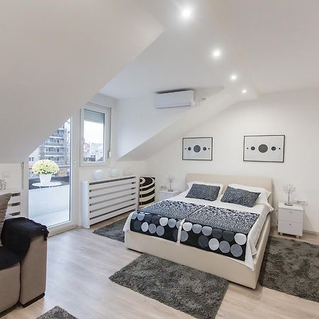 Stan Na Dan Angel Lejlighed Novi Sad Eksteriør billede